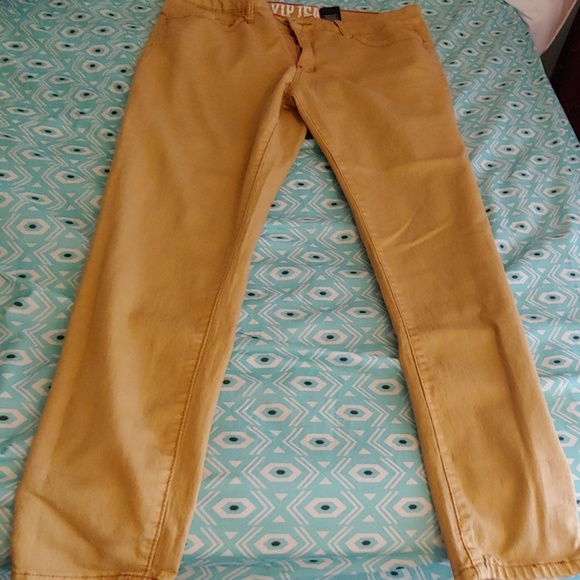 Jeans - Picture 2 of 2